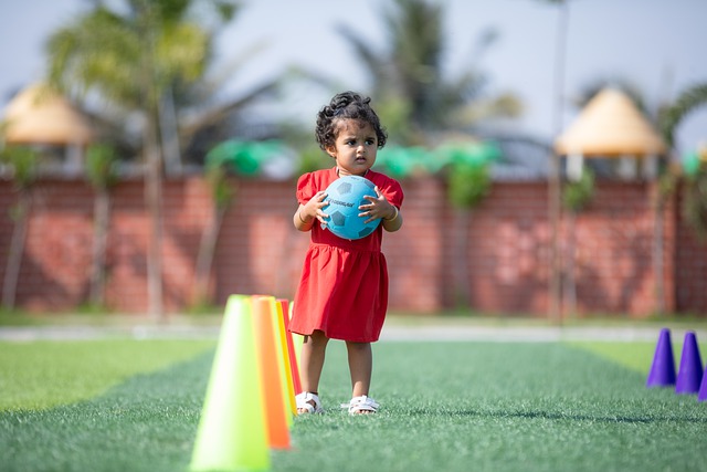 莫斯克拉手球送点，曼联获关键判罚